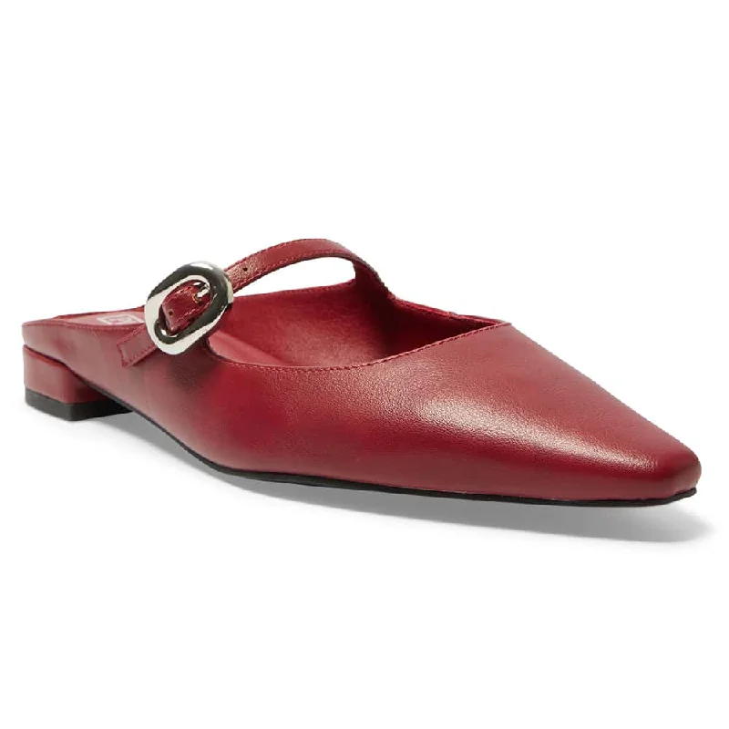 Bacall Flat in Red Smooth