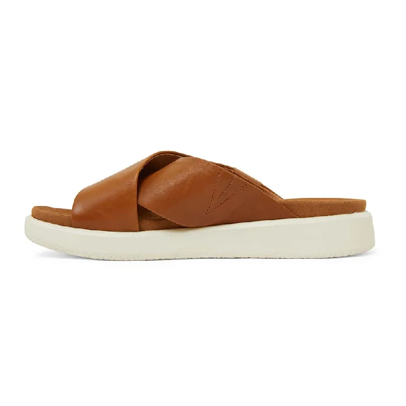 Ferry Slide in Tan Leather