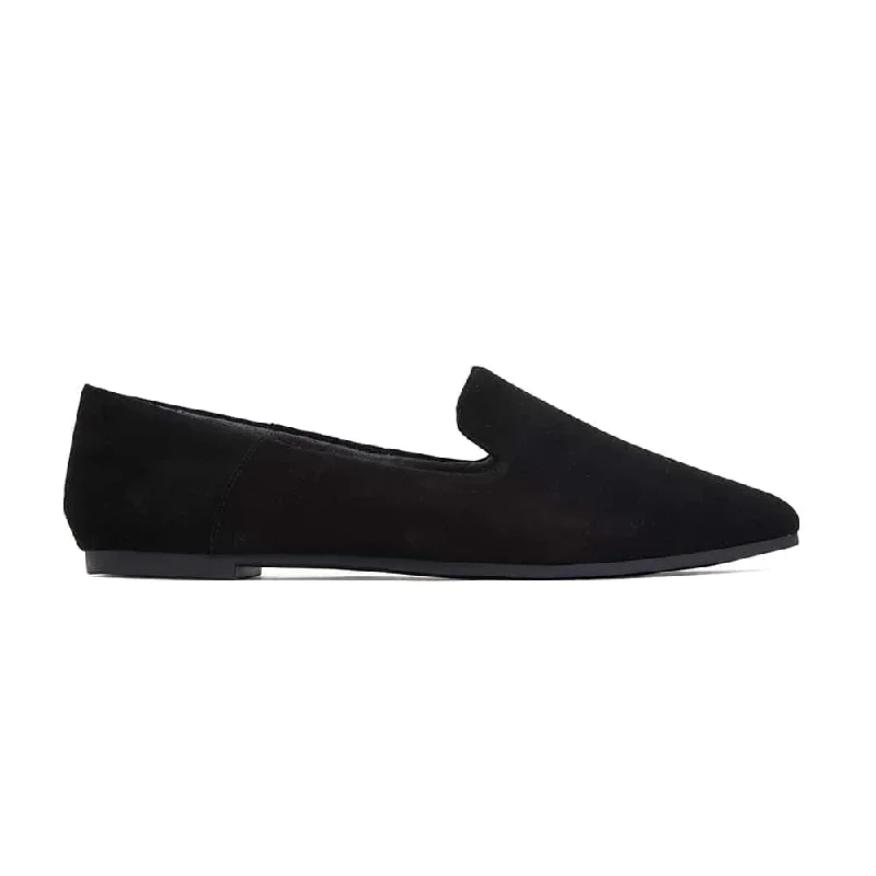 Liana Flat in Black Suede