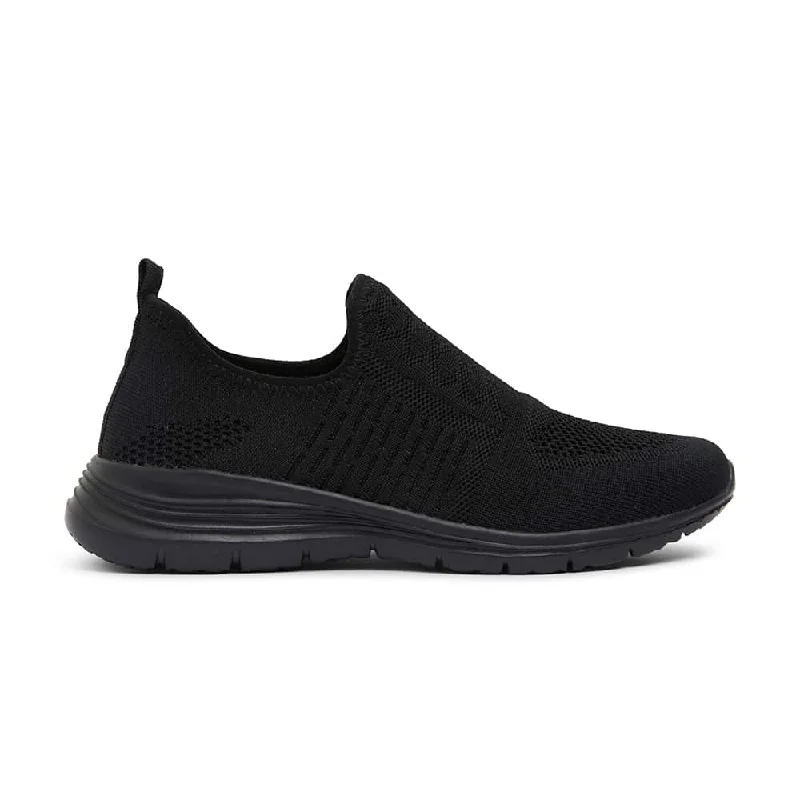 Richard Sneaker in Black On Black  Fabric