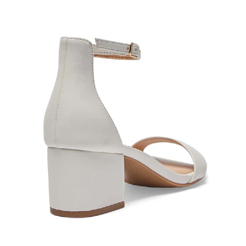 Roxy Heel in White Smooth