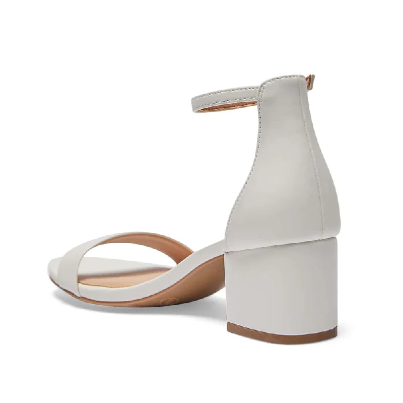 Roxy Heel in White Smooth