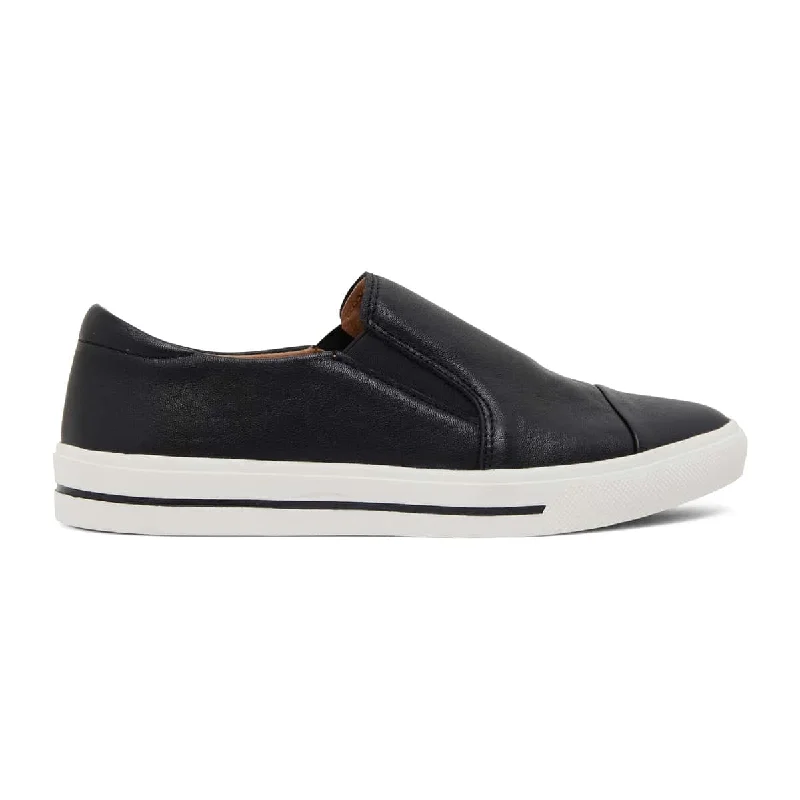 Tandem Sneaker in Black Leather