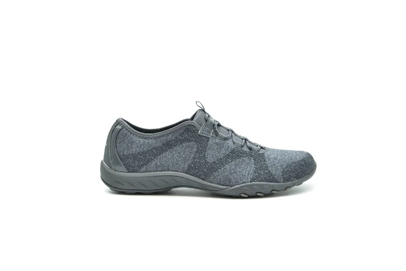 SKECHERS Relaxed Fit: Breathe Easy